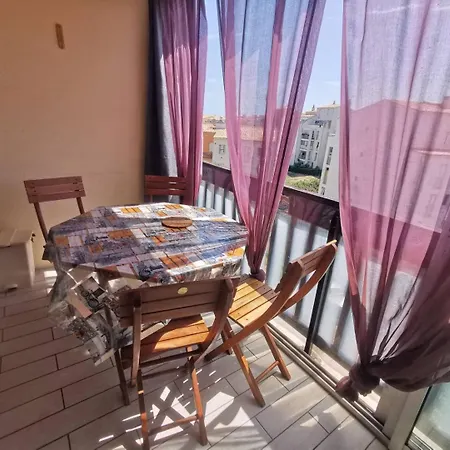 Apartment 040 Cap D'agde T2 Mezzanine Secteur Mole Et Flanerie Pour 6 Personnes *